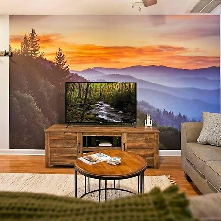 Willow Trace: Family Retreat, Hot Tub, Gaming! Pigeon Forge Esterno foto