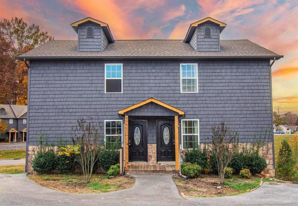 Willow Trace: Family Retreat, Hot Tub, Gaming! Pigeon Forge Esterno foto