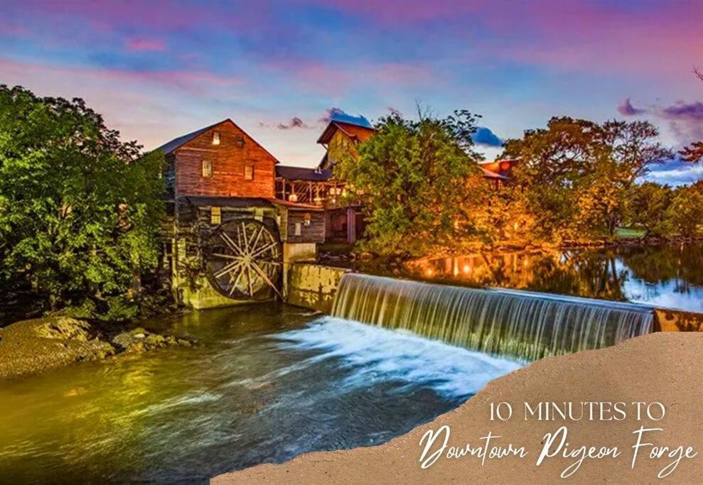 Willow Trace: Family Retreat, Hot Tub, Gaming! Pigeon Forge Esterno foto
